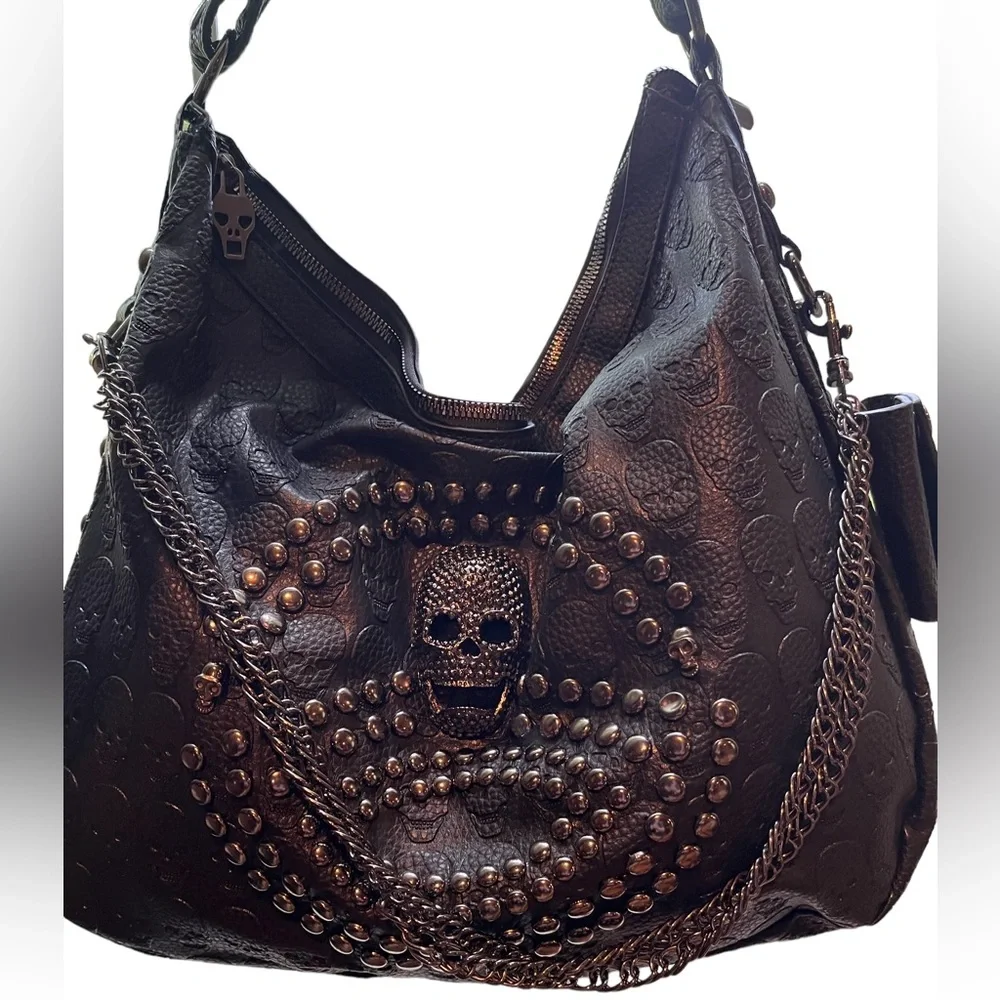 NWT Skull and Punk Rivet Bling Faux Leather Shoulder Style Tote Bag w/ Chains - Picture 3 of 16
